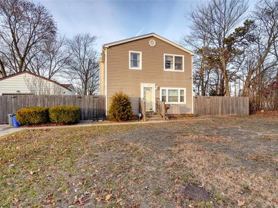 651 Windmill Avenue, West Babylon, NY, 11704