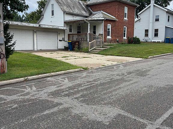 2nd image of 206 E Stocker St