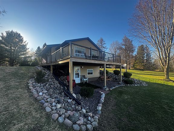 3rd image of 5168 N Vermedal Road