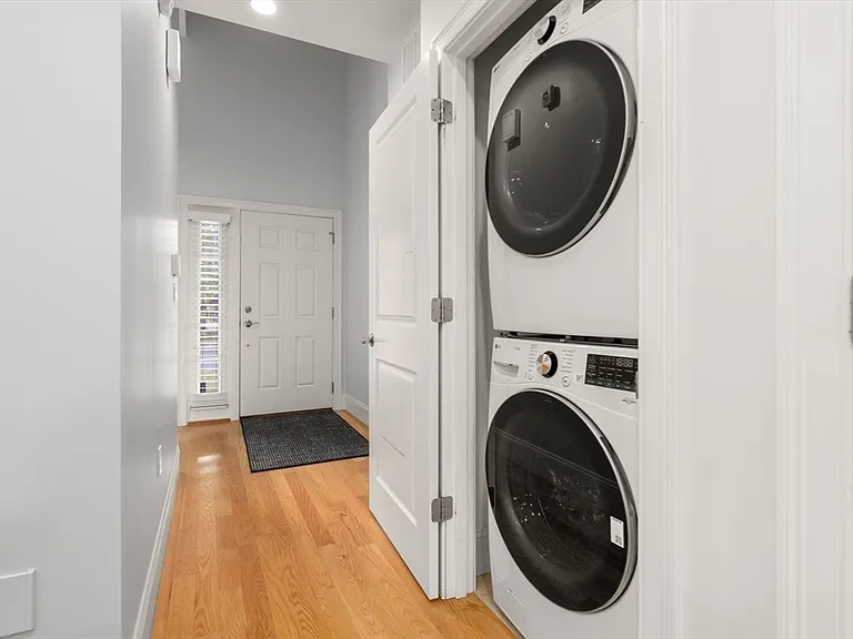 60 Graystone Cir #60 — Photo 8