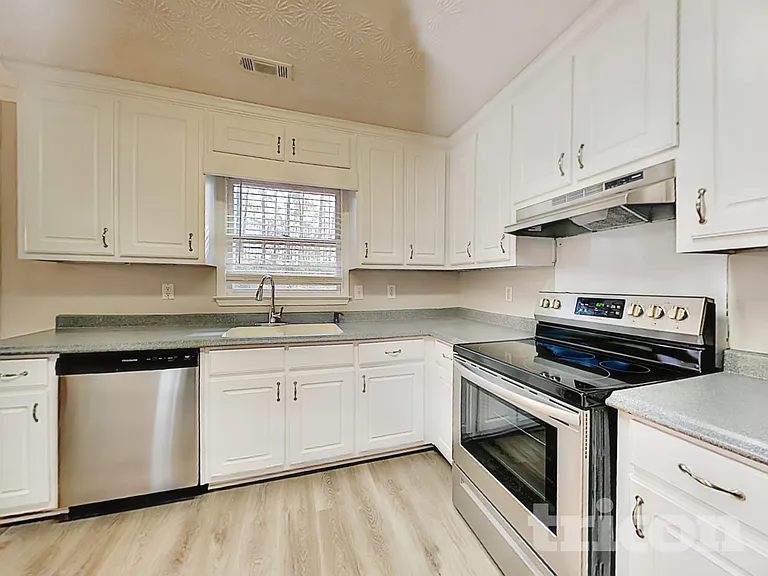 1911 Kevin Dr SE — Photo 6