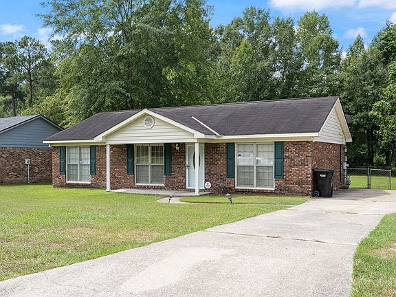 3rd image of 3051 Viking Dr