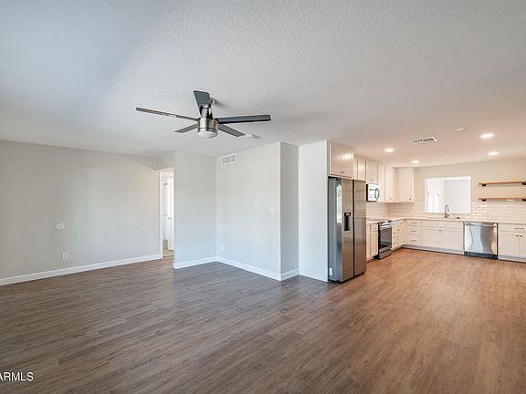 5th image of 8409 E Indianola Ave