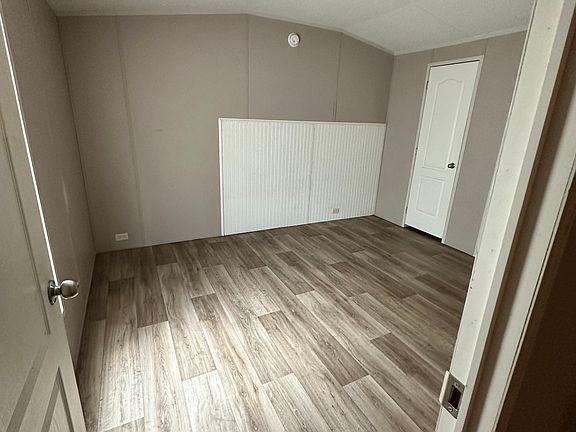 5th image of 610 Johnson Rd #14