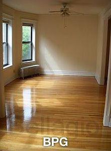 3rd image of 445 W Belmont Ave #25