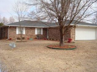 1520 Holmes Ct, Cushing, OK 74023