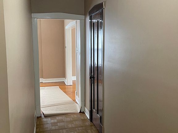 4th image of 1305 N Keeler Ave #1