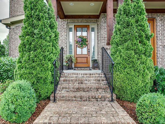 3rd image of 1420 Orchard Hill Ln