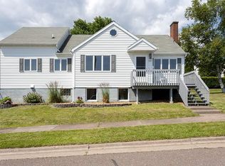 5032 Dodge St, Duluth, MN 55804