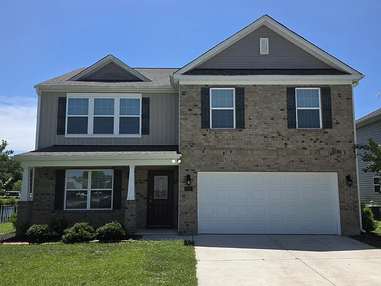 602 Lake Tyler Dr — Photo 1