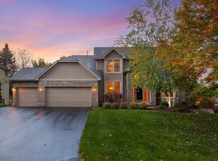 19054 Magenta Bay, Eden Prairie, MN 55347