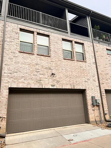 332 Blackthorne Dr Photo 1