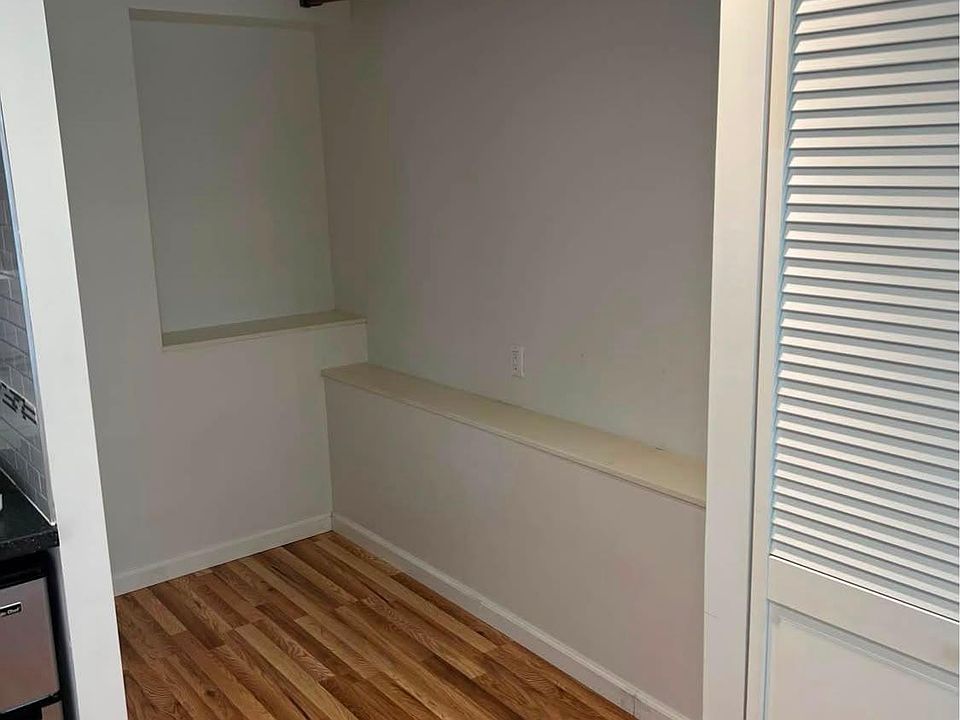 1st image of 337 Whiton St