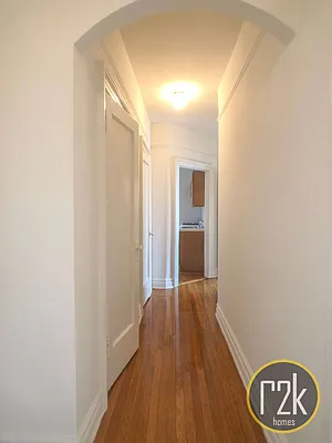 Rented by Realty 2000 Corp | media 5