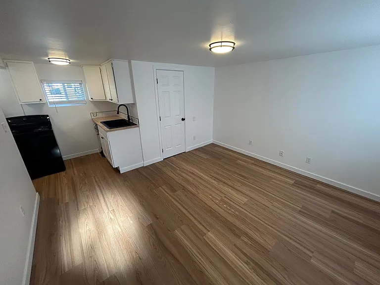 Welcome to 621 S Cannon Apartments! — Photo 12