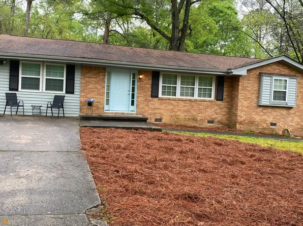 4246 Loveless Dr, Ellenwood, GA 30294