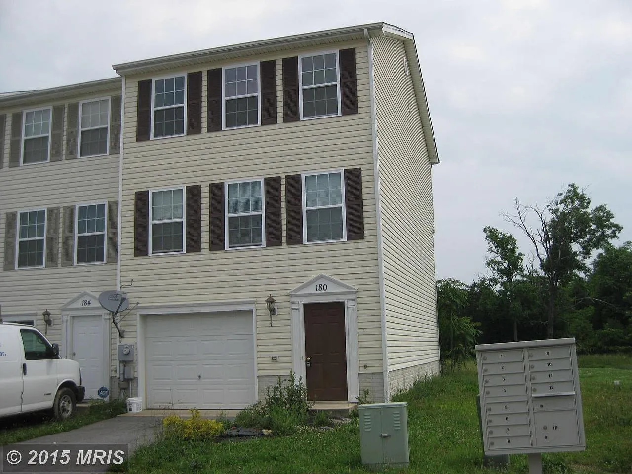 184 Topaz Ln photo 1