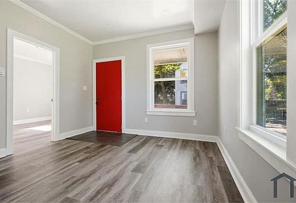 3rd image of 5803 Utica Ave