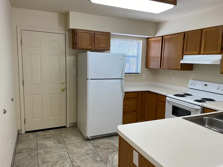 4312 Calle Andrew #D — Photo 4