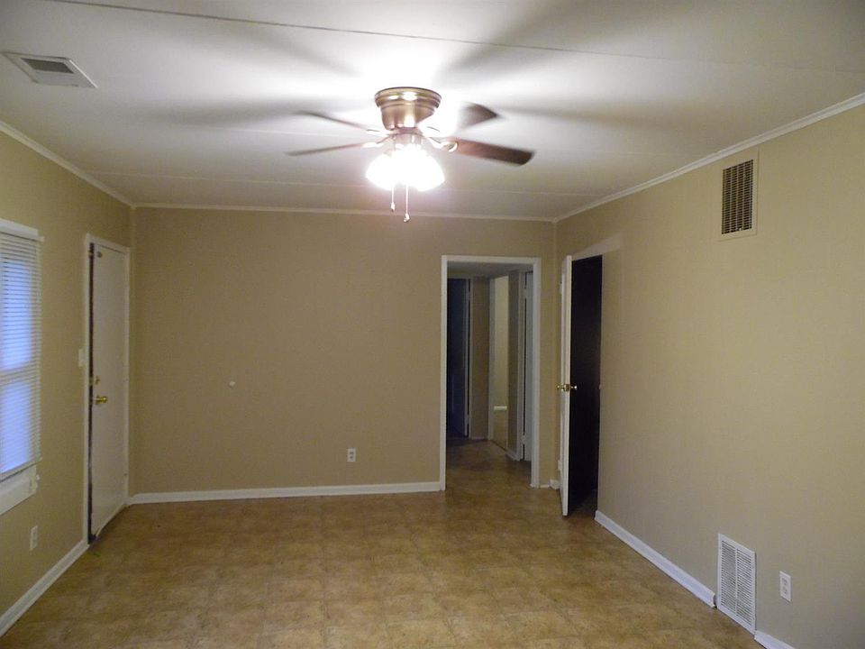 2nd image of 683 Gay Pl