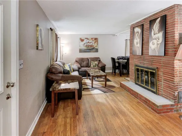 149 Chelsea Ave, Kansas City, MO 64123