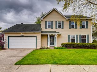 1525 Ranchview Dr, Naperville, IL 60565