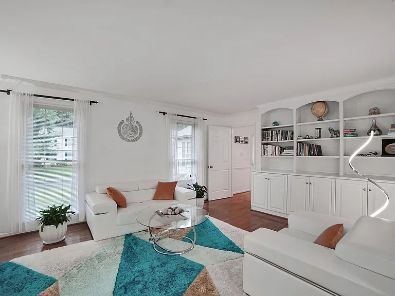 18420 Shady View Ln — Photo 18