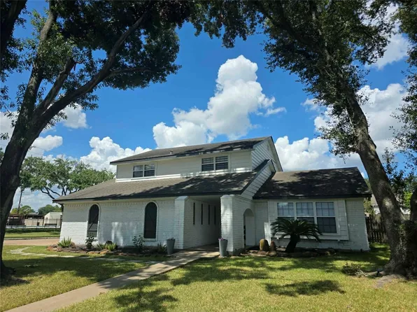 11946 Brighton Ln, Meadows Place, TX 77477
