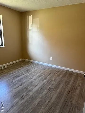 2011 Maple Tree Ln — Photo 11