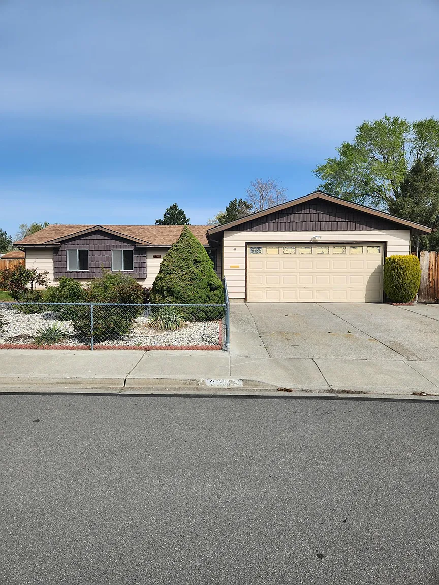 2017 Mesa Vista Dr photo 1