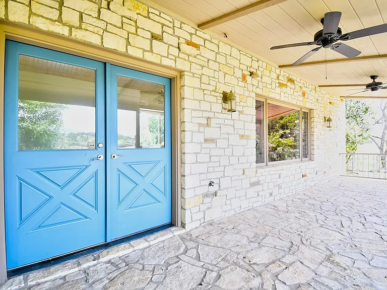155B Nimitz Dr — Photo 3