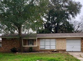 2819 Dragonwick Dr, Houston, TX 77045