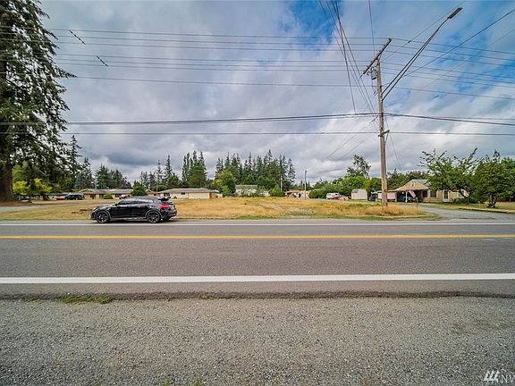 5th image of 18026 Smokey Point Blvd