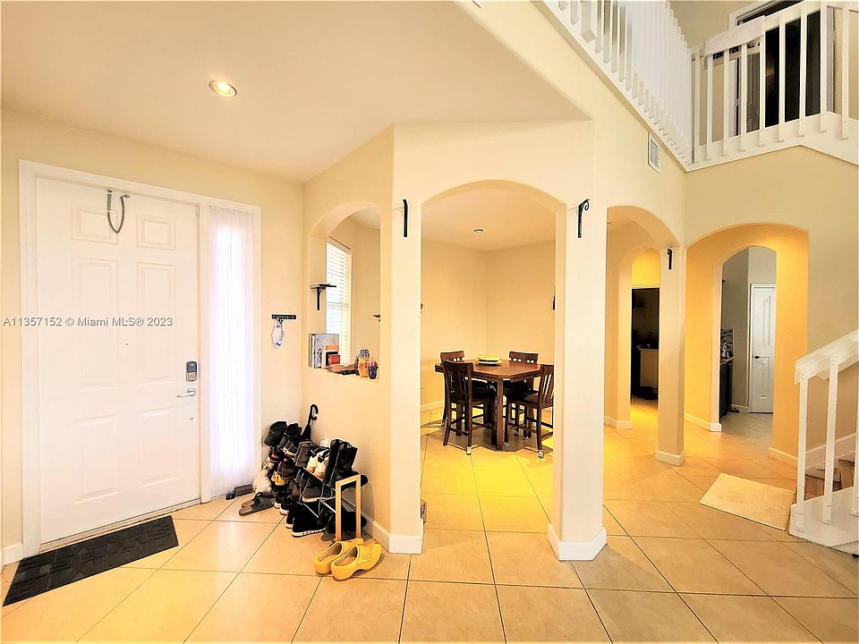 1st image of 11542 NW 80th St #11542
