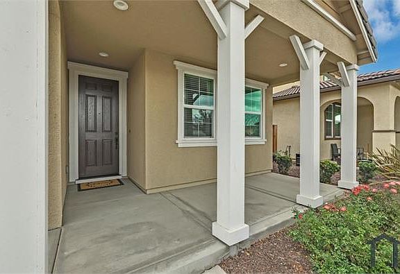 2nd image of 421 Toledo Dr