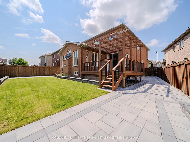 15 Military Ct — Photo 46