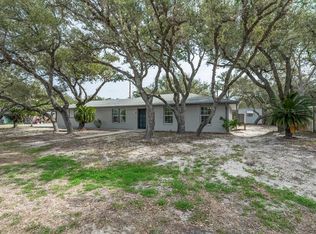 200 Winding Way, Rockport, TX 78382