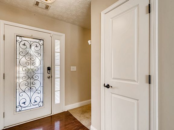 5th image of 191 Woodlands Dr