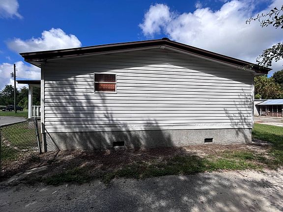 3rd image of 85 College St