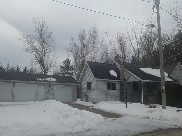 537 W Taylor St, Plainfield, WI 54966