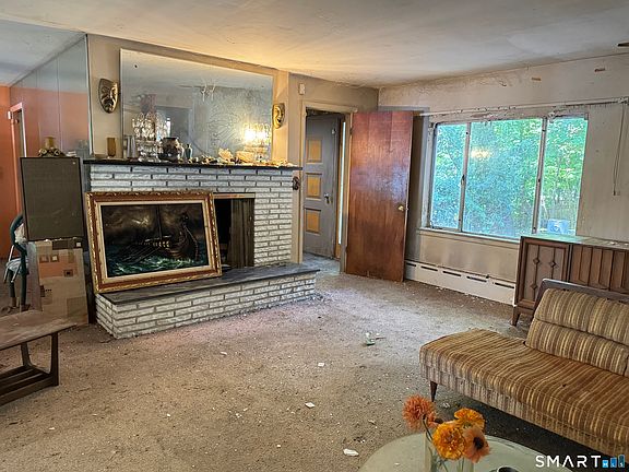 4th image of 72 Grenelle Street
