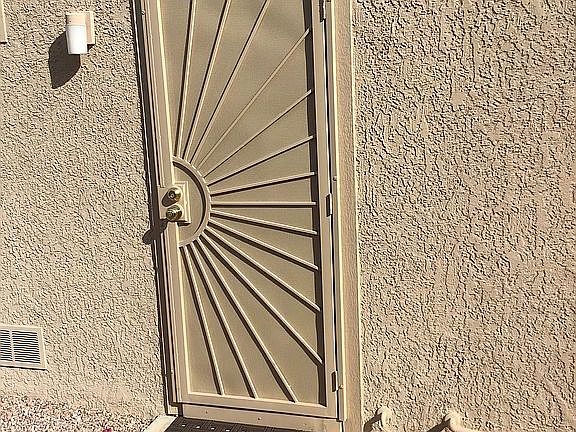 5th image of 15109 W Heritage Dr
