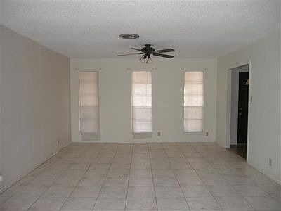 2nd image of 806 Lindenwood Dr