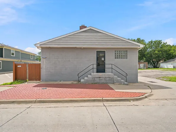 414 S 4th St, Manhattan, KS 66502