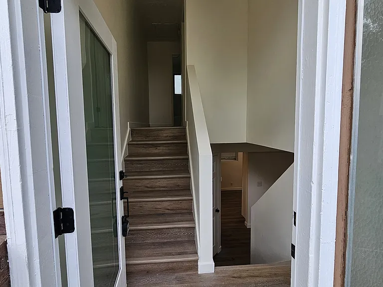 926 E Fairclough Dr S — Photo 5