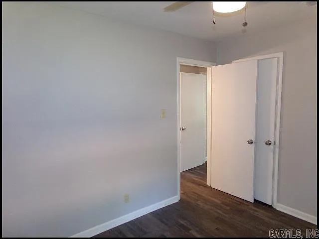 3 bed, 1.0 bath, 864 sqft, $945 — Photo 3
