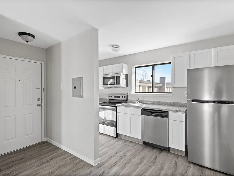 3 Tremont Pl #553-561 — Photo 1