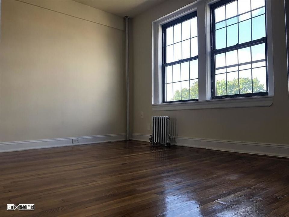 2nd image of 3751 79th St APT 5D