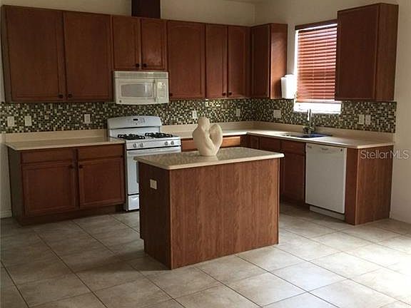 2nd image of 20277 Merry Oak Ave