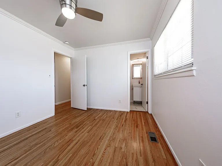 129 Ely St — Photo 28